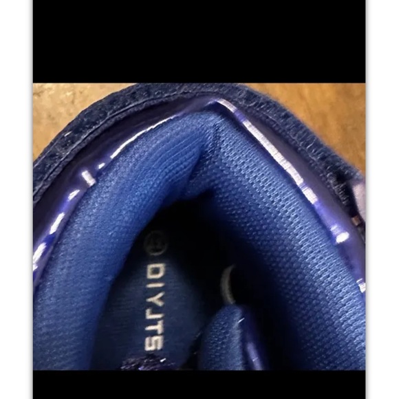 New!!!! Blue Unisex size kids 5 /37 DIYjts brand light up shoes - Picture 3 of 5